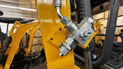 AGT Shantui 1.8-Ton Mini Excavator with Kubota Engine and Swing Boom