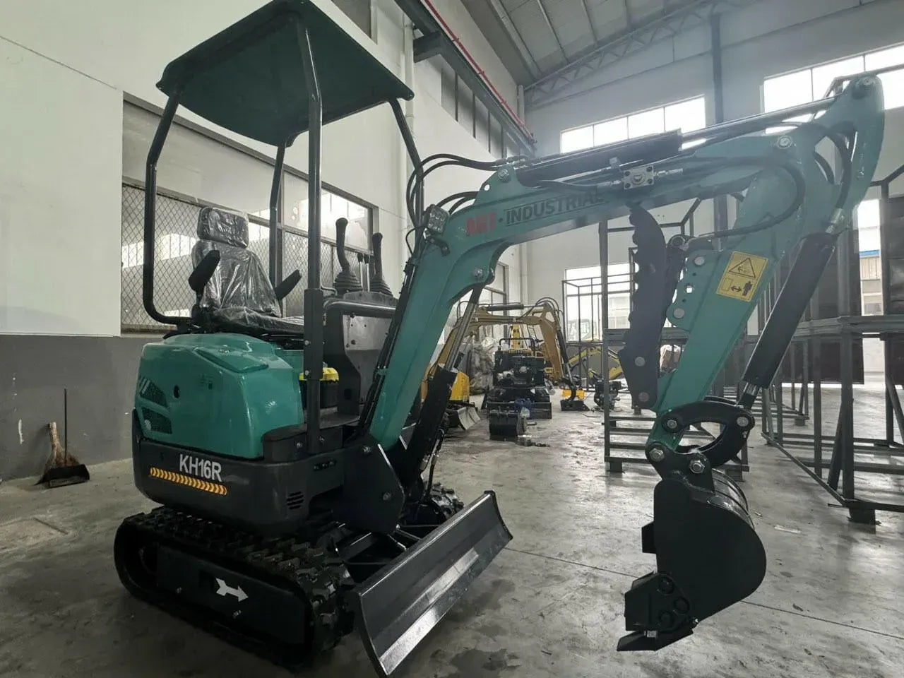 2024 Rato 1-Ton Mini Small Excavator with Hydraulic Thumb