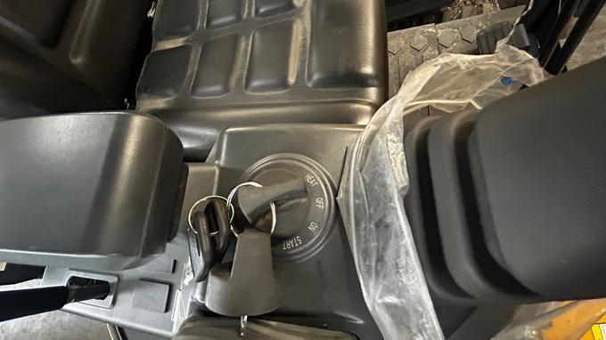 AGT Shantui 1.8-Ton Mini Excavator with Kubota Engine and Swing Boom