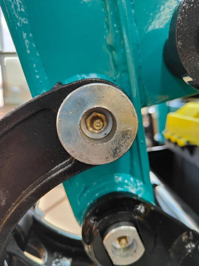 AGT QH12 1-Ton Mini Excavator – 13.5 HP Briggs &amp; Stratton Engine by Machinerylol