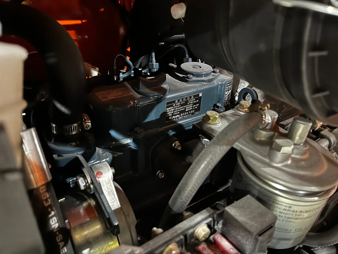 KYMRON® YH20D Mini Excavator (w/ Kubota D722 Engine)