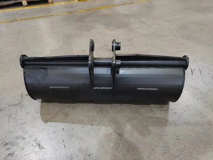 TYPHON 2.5 Ton Mini Excavator Attachment Plain Bucket 800mm 31" Mud Bucket