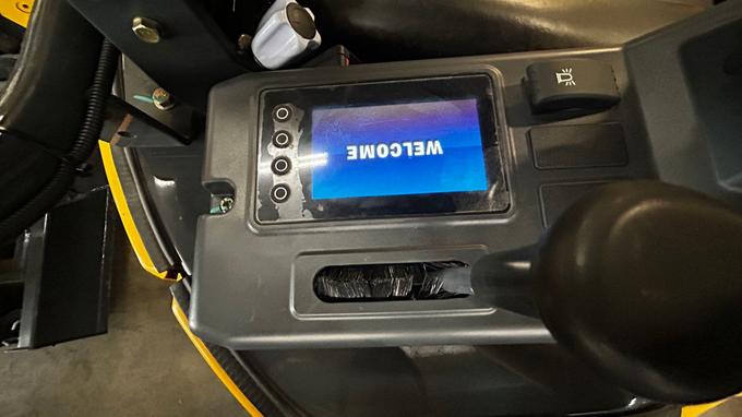 AGT Shantui 1.8-Ton Mini Excavator with Kubota Engine and Swing Boom